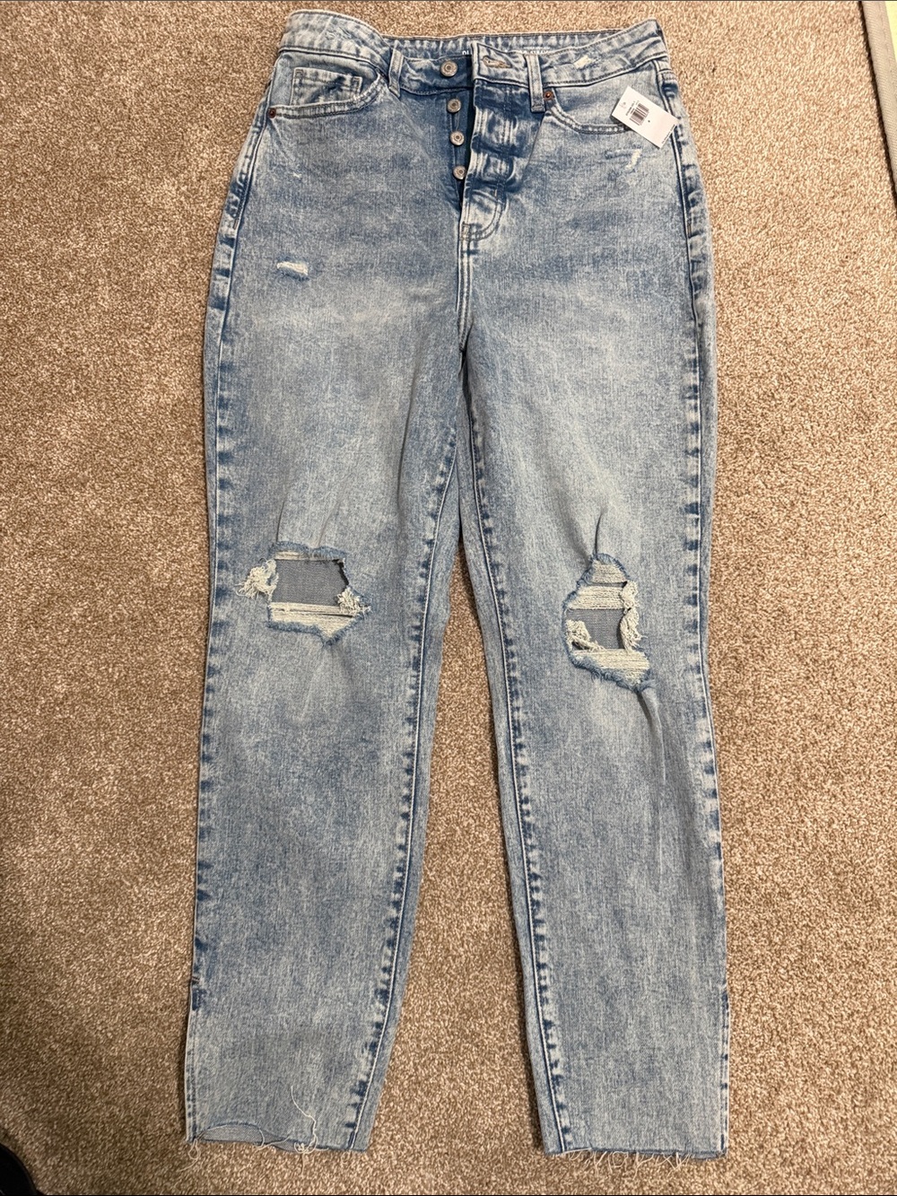 Old Navy Light Blue Distressed Straight-Leg Jeans